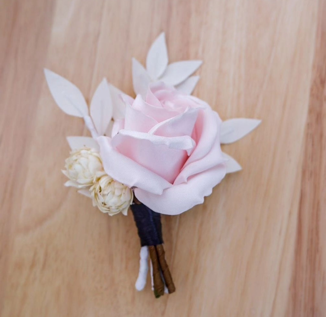 Petal Sparks Boutonniere